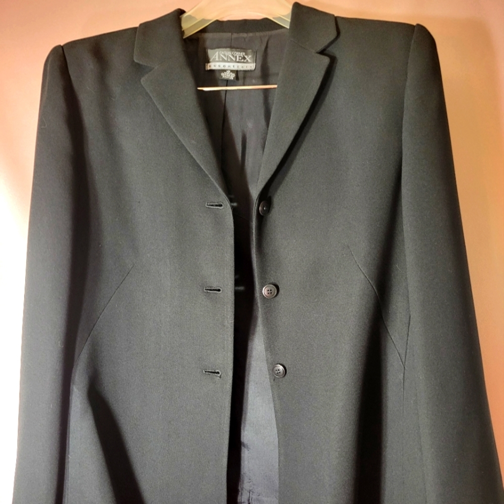 Casual Corner Annex Essentials Black Blazer